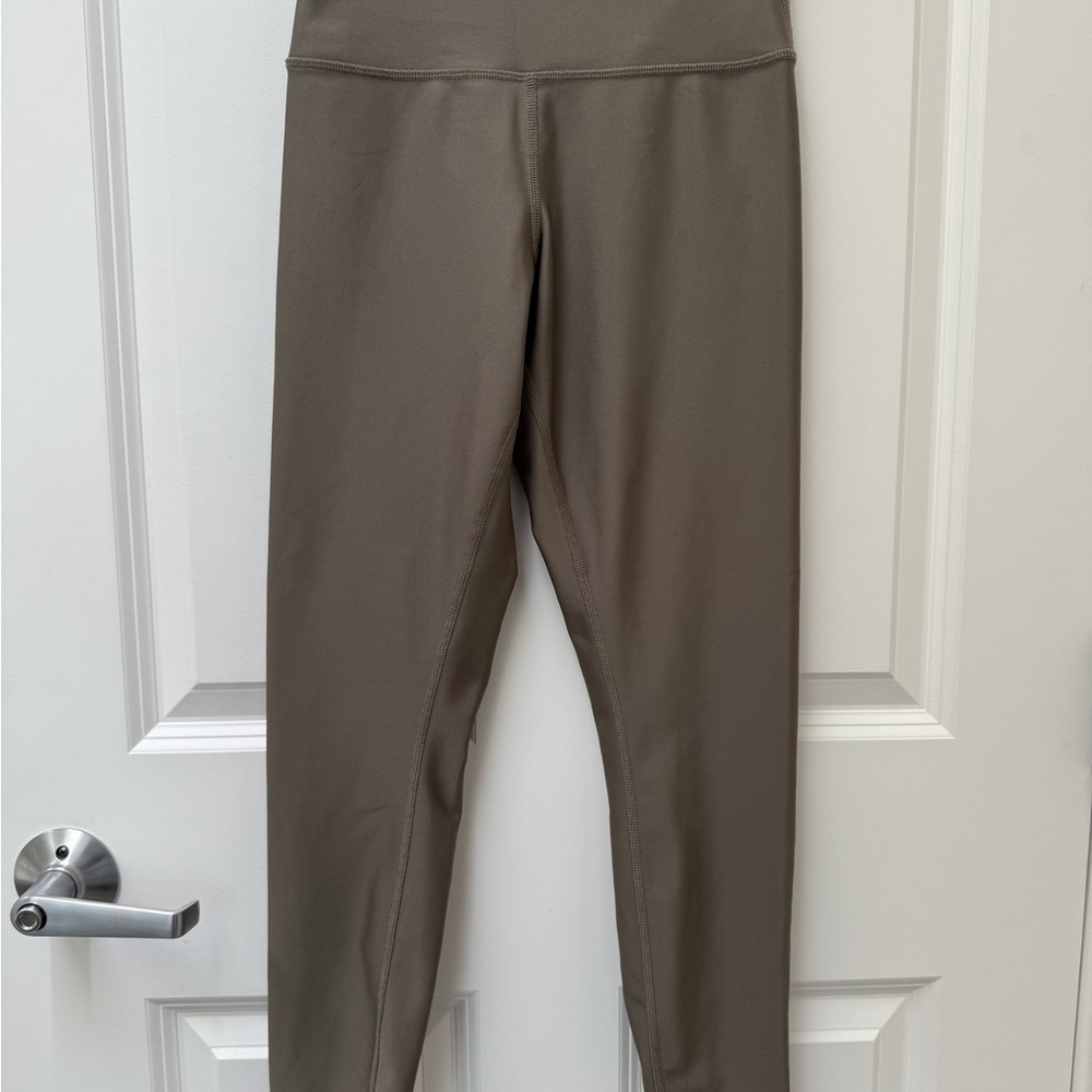 Alo Yoga 7/8 High waist Airlift leggings